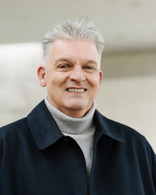 Portrait eines Mitarbeiters der Sparkasse KölnBonn